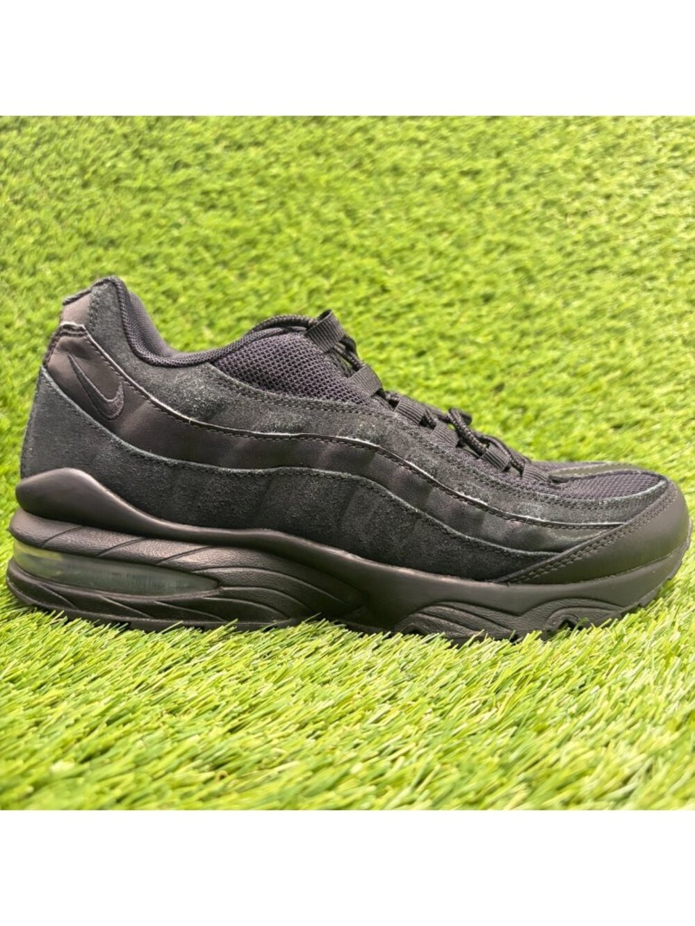 Nike Air Max 95 GS Boys Size 7Y Triple Black Athletic Running Shoes Sneakers